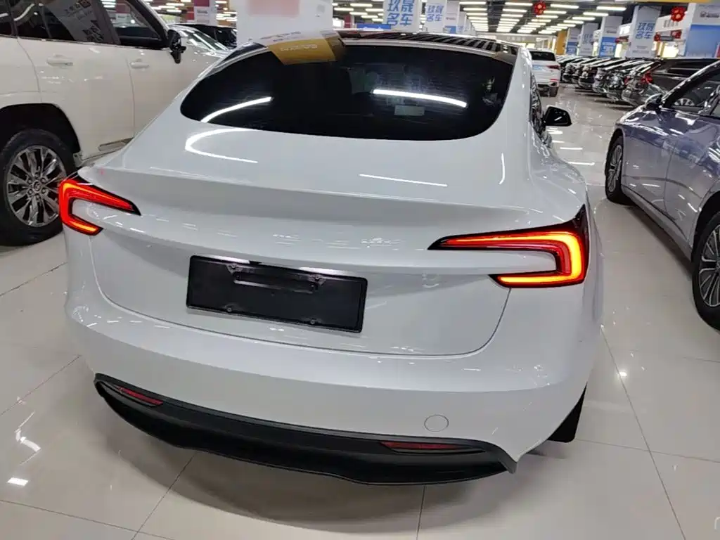 Model 3 2023 long-range all-wheel drive version купить на сайте DeffCars