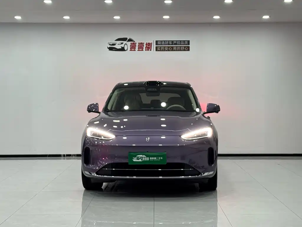 Wenjie M5 2025 extended range Ultra four-wheel drive version купить на сайте DeffCars