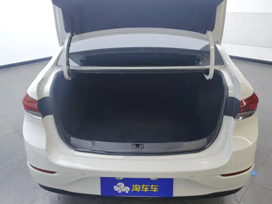 Yinglang 2021 model model 1.5L automatic elite model купить на сайте DeffCars