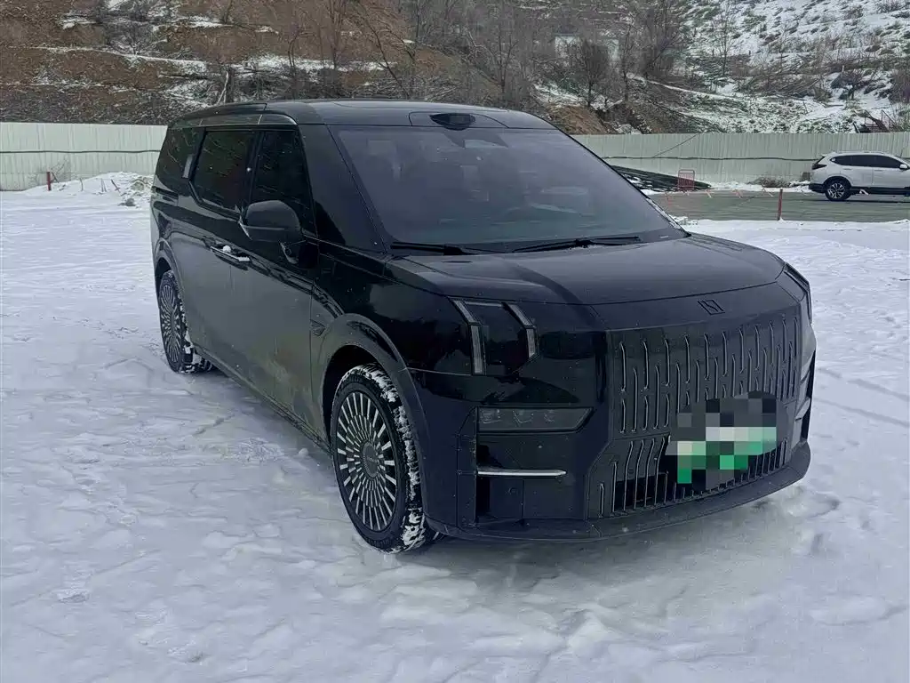 Jikrypton 009 2024 seven-seat aisle version four-wheel drive 108kWh купить на сайте DeffCars