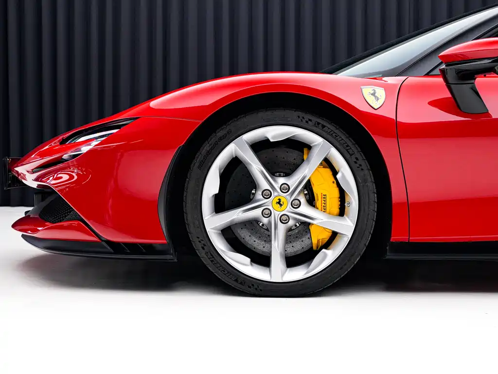 SF90 2021 3.9T V8 Spider купить на сайте DeffCars