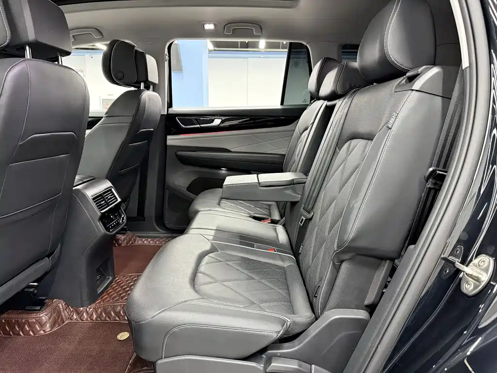 Touron 2023 530 V6 four-wheel drive luxury version купить на сайте DeffCars