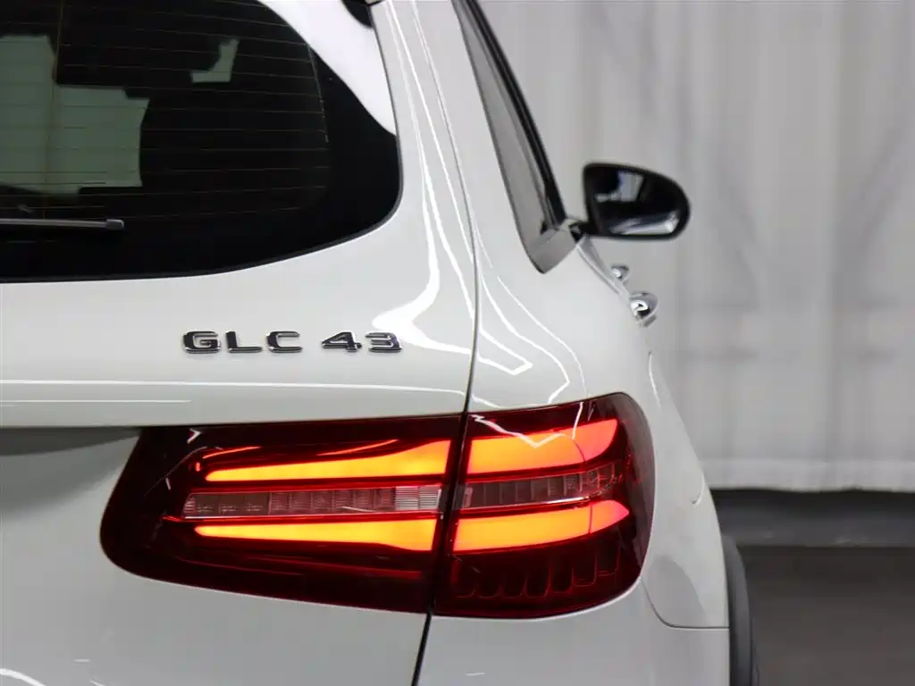 Mercedes-Benz GLC AMG 2017 AMG GLC 43 4MATIC купить на сайте DeffCars