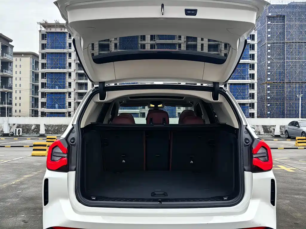 BMW X3 2023 Facelift xDrive30i Leading M Night Package купить на сайте DeffCars
