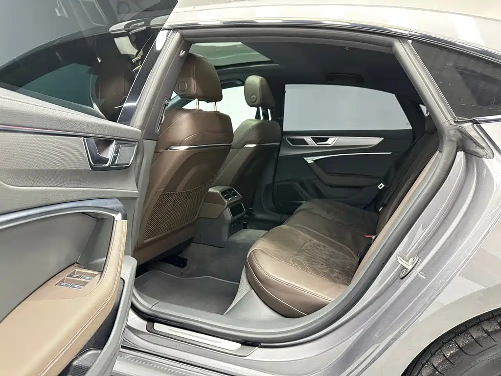 Audi A7L 2022 45 TFSI quattro S-line Wind Rider купить на сайте DeffCars