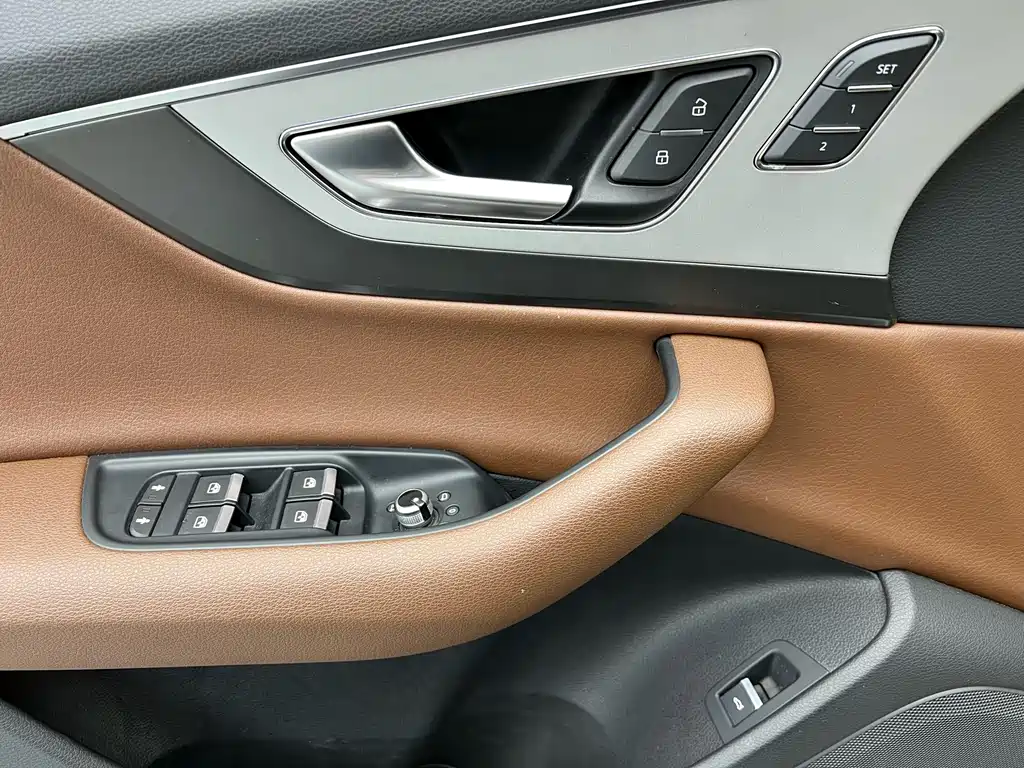 Audi Q7 2019 45 TFSI Comfort купить на сайте DeffCars