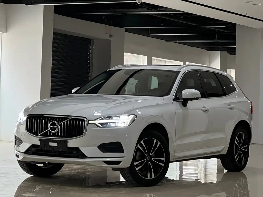Volvo XC60 2019 T5 4WD Zhiyuan Edition National VI купить на сайте DeffCars