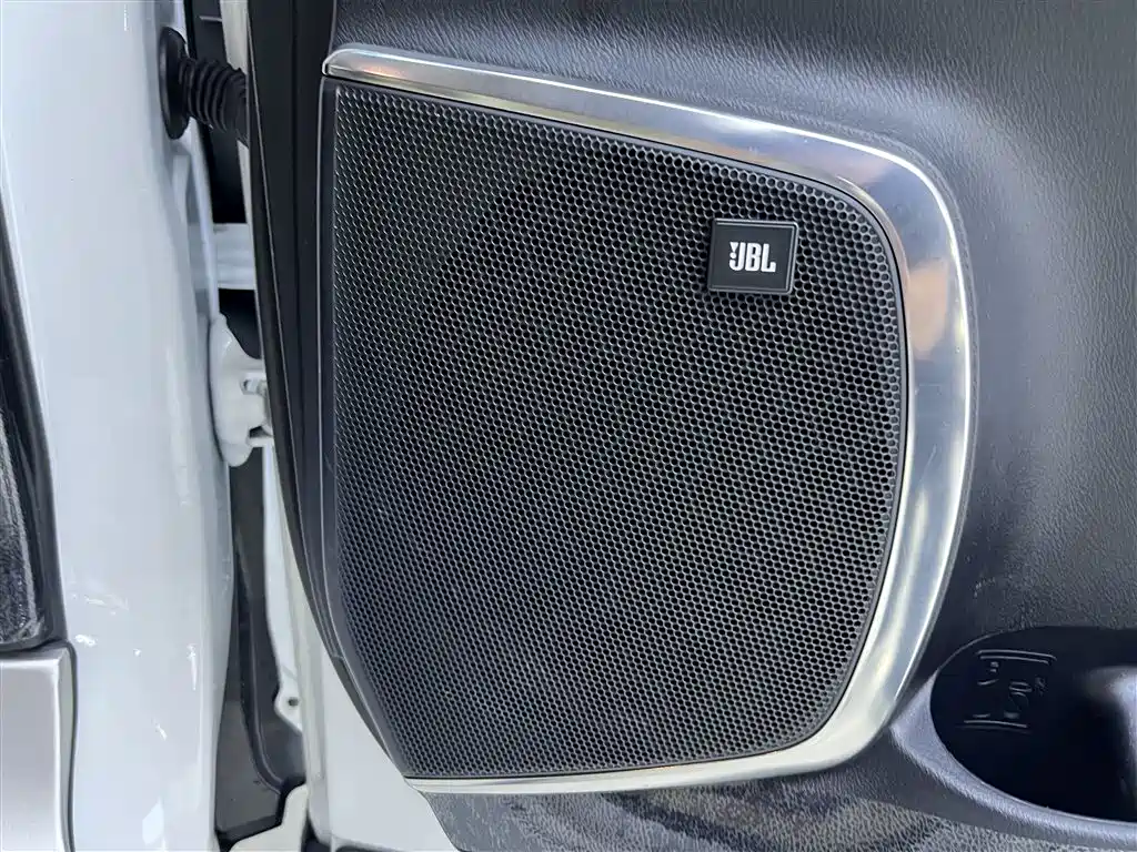 Alfa 2021 Dual Engine 2.5L Deluxe Edition купить на сайте DeffCars