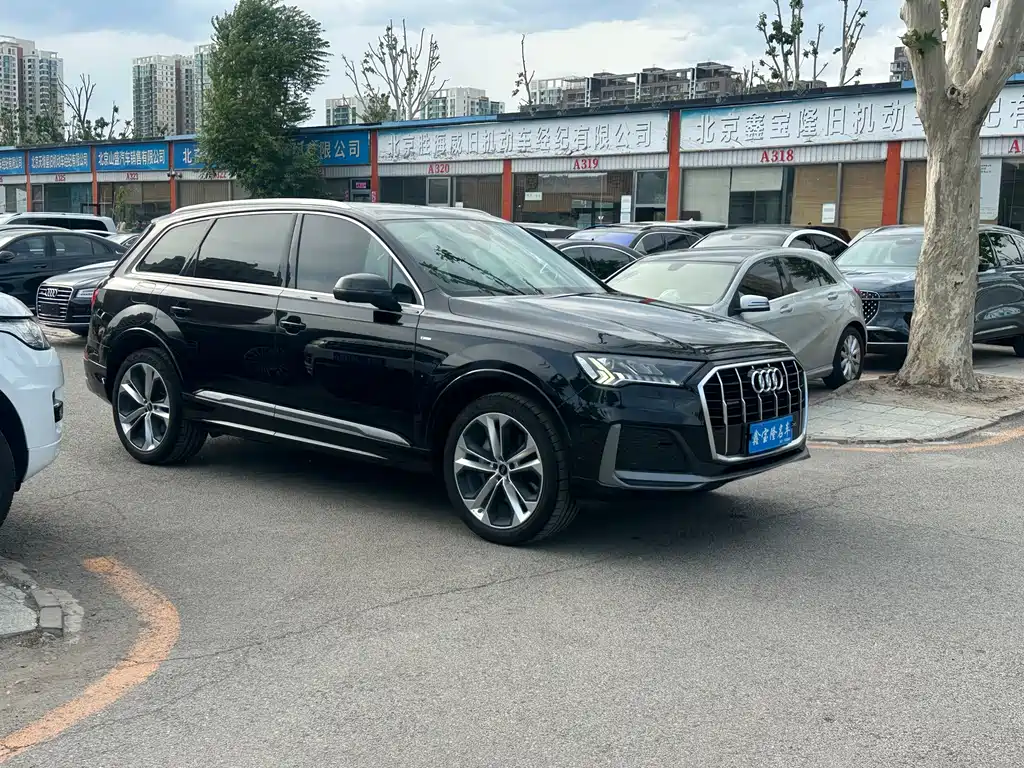 Audi Q7 2021 45 TFSI quattro S line sports купить на сайте DeffCars