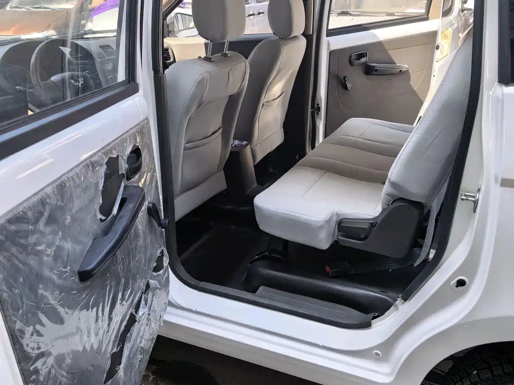 Wuling Hongguang 2020 1.2L S basic model National VI LSI купить на сайте DeffCars