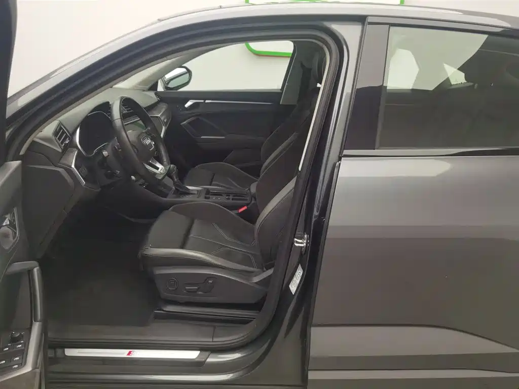 Audi Q3 Sportback 2020 40 TFSI Fashion купить на сайте DeffCars