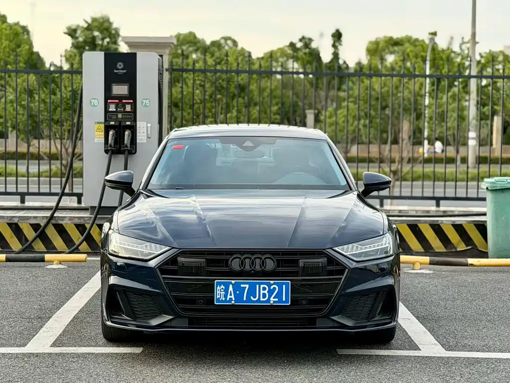 Audi A7L 2022 45 TFSI S-line Dream-Building Crystal Package купить на сайте DeffCars