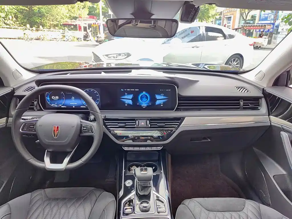 Hongqi HS5 2022 2.0T Zhilian Flagship Edition купить на сайте DeffCars