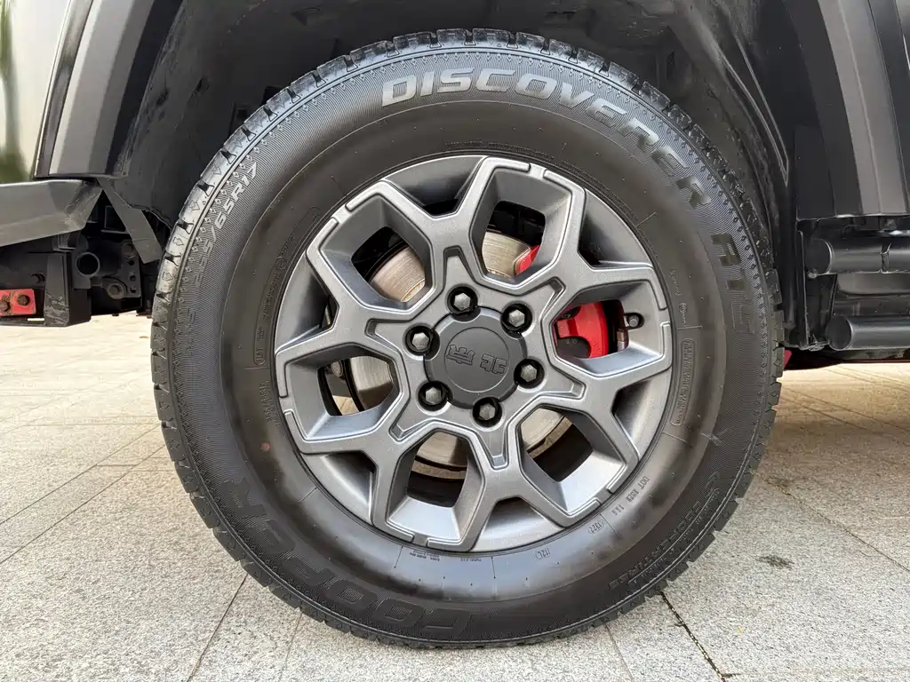 Beijing off-road BJ40 2023 2.0D automatic four-wheel drive Blade Hero Edition knight type (front and rear electronically controlled locks) купить на сайте DeffCars