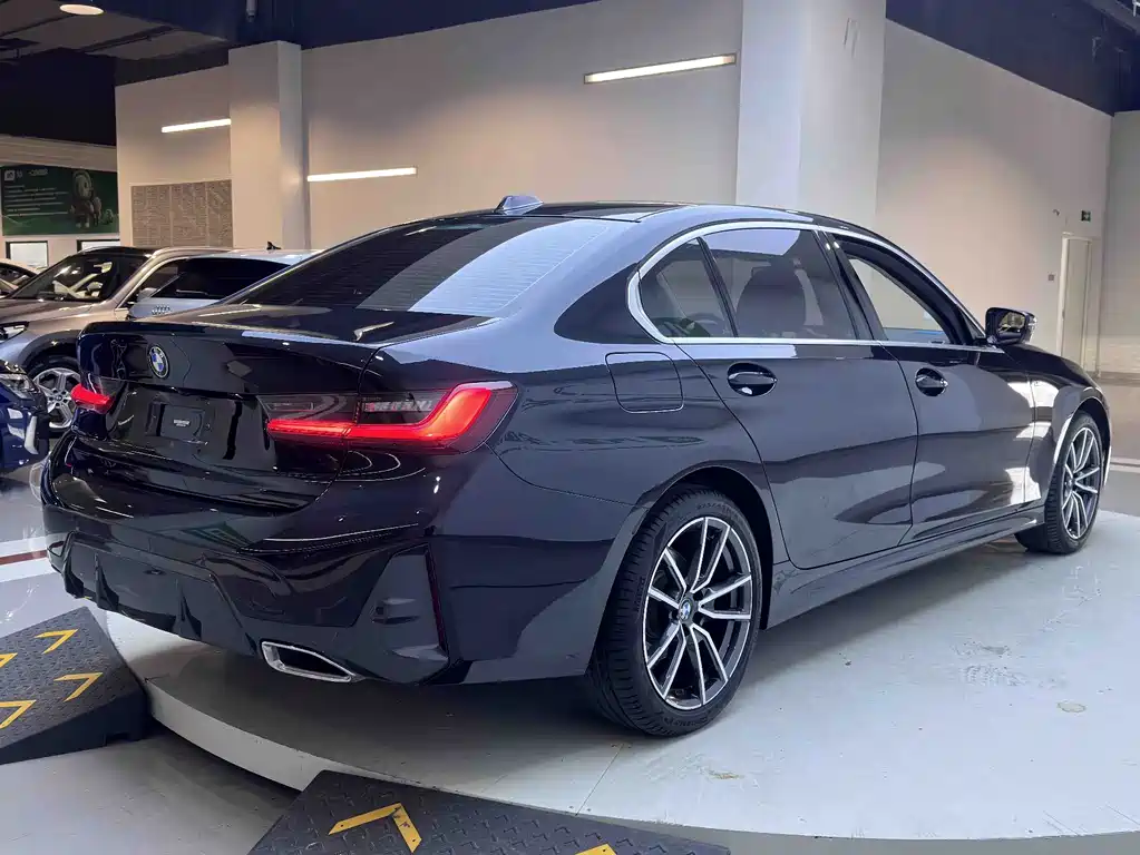BMW 3 Series 2023 320Li M Sports Package купить на сайте DeffCars