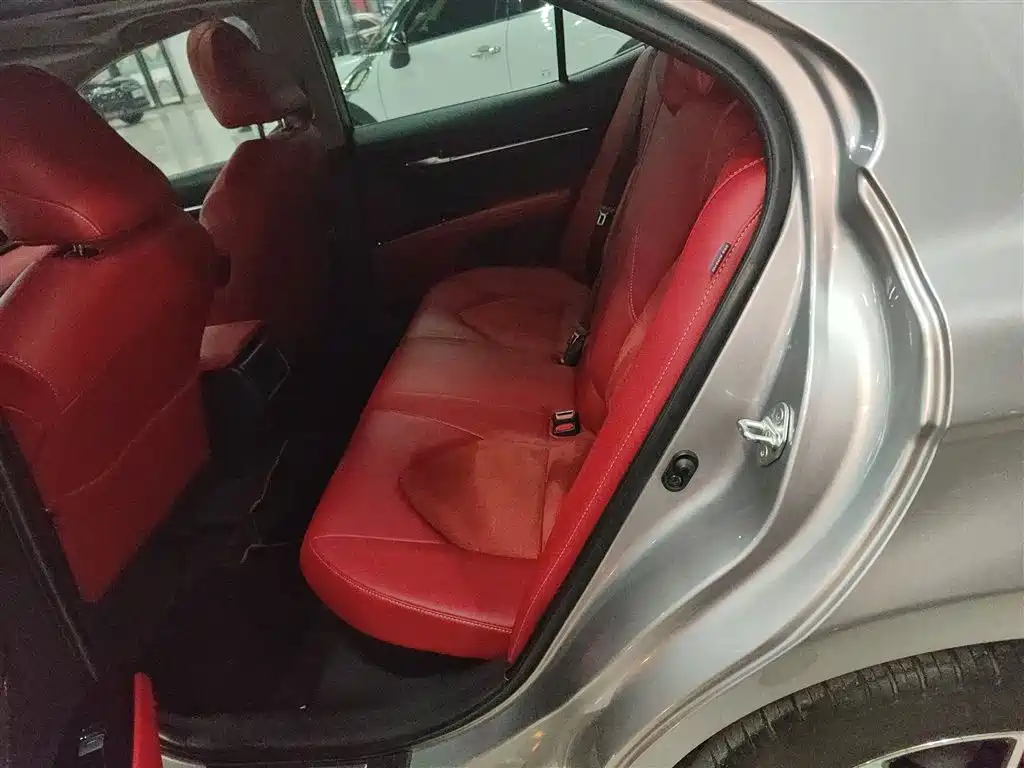 Camry 2021 Dual Engine 2.5HS Advanced Edition купить на сайте DeffCars