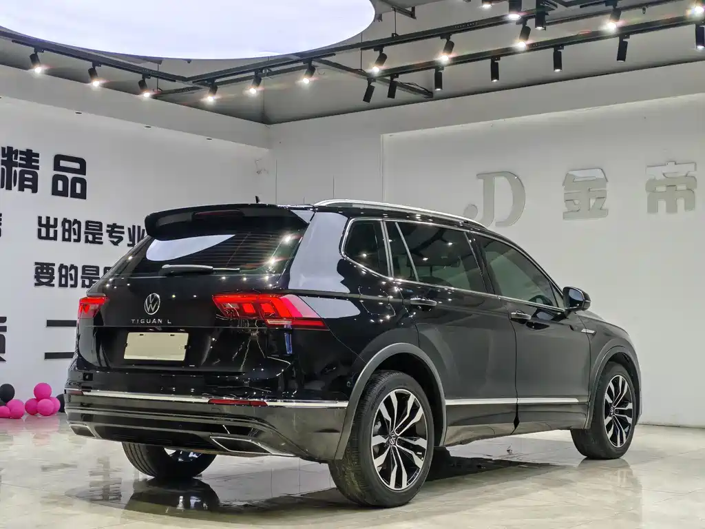 Tiguan L 2021 330TSI automatic two-wheel drive R-Line version купить на сайте DeffCars