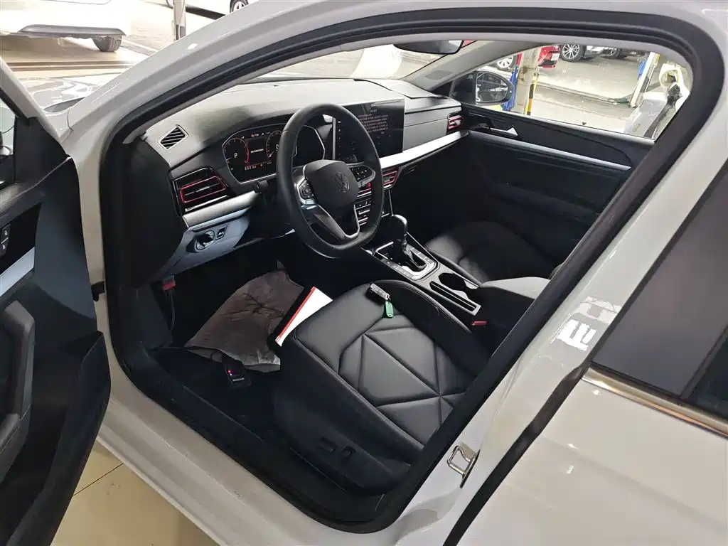 Lavida 2024 300TSI DSG Starry Sky Leading Edition купить на сайте DeffCars