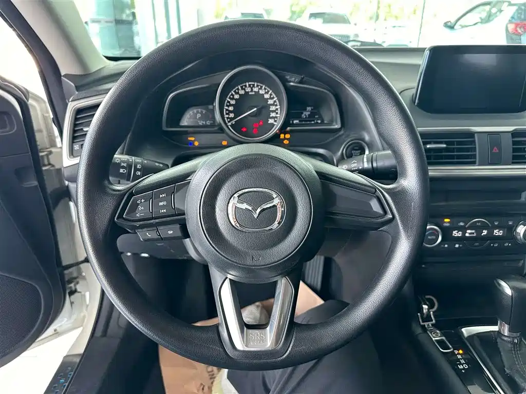 Mazda3 Angkesela 2017 sedan 1.5L automatic luxury model National V купить на сайте DeffCars