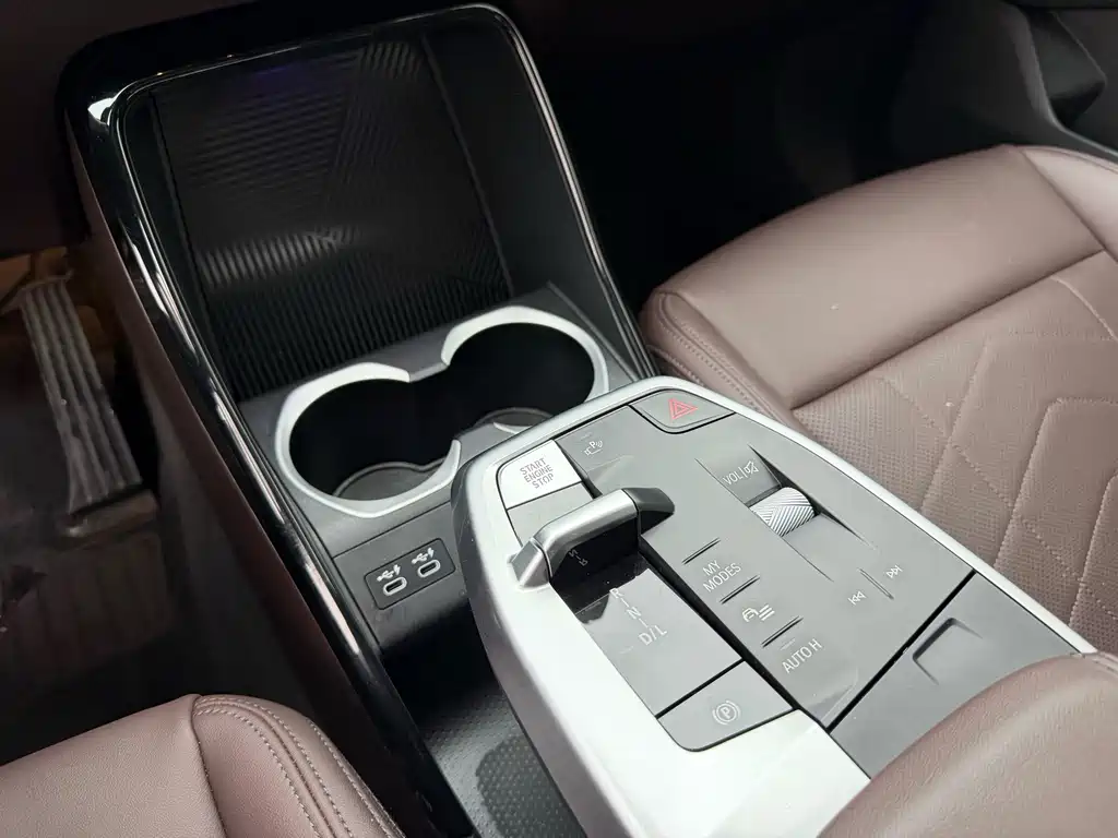 BMW X1 2023 sDrive20Li X Design Package купить на сайте DeffCars