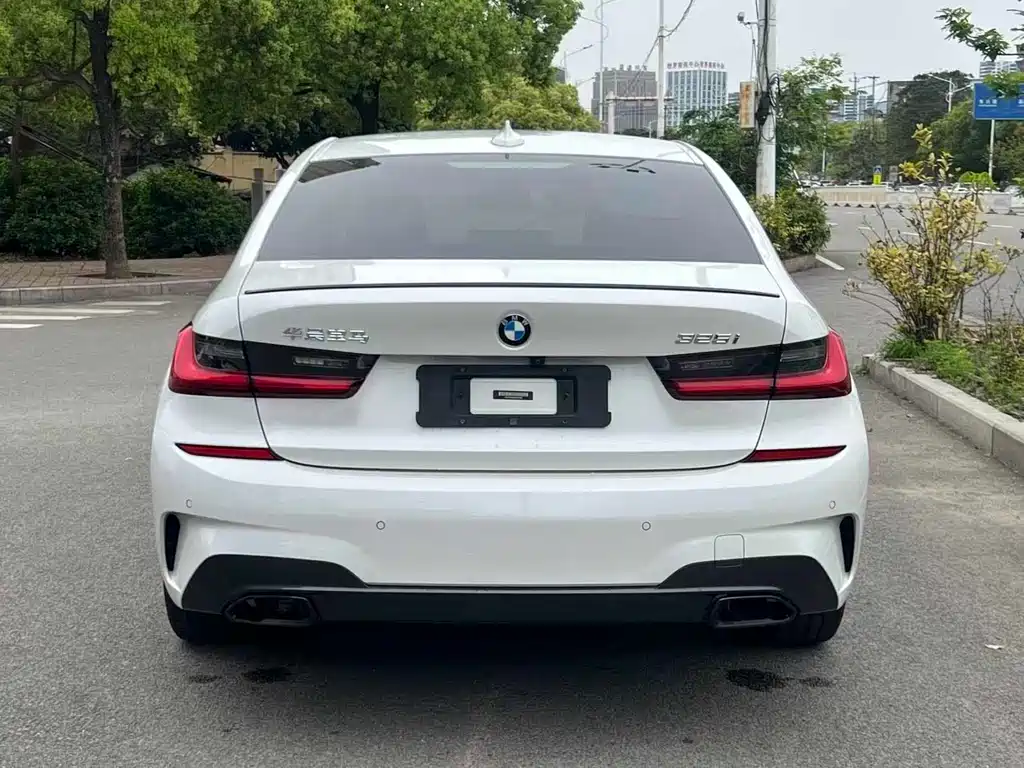 BMW 3 Series 2021 325i M Sports Night Package купить на сайте DeffCars