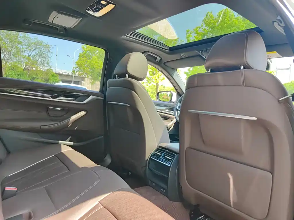 BMW 5 Series 2022 facelift 525Li M Sports Package купить на сайте DeffCars