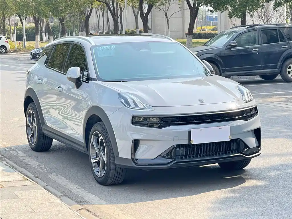 Lynk & Co 06 EM-P 2023 1.5T Remix PHEV Pro купить на сайте DeffCars
