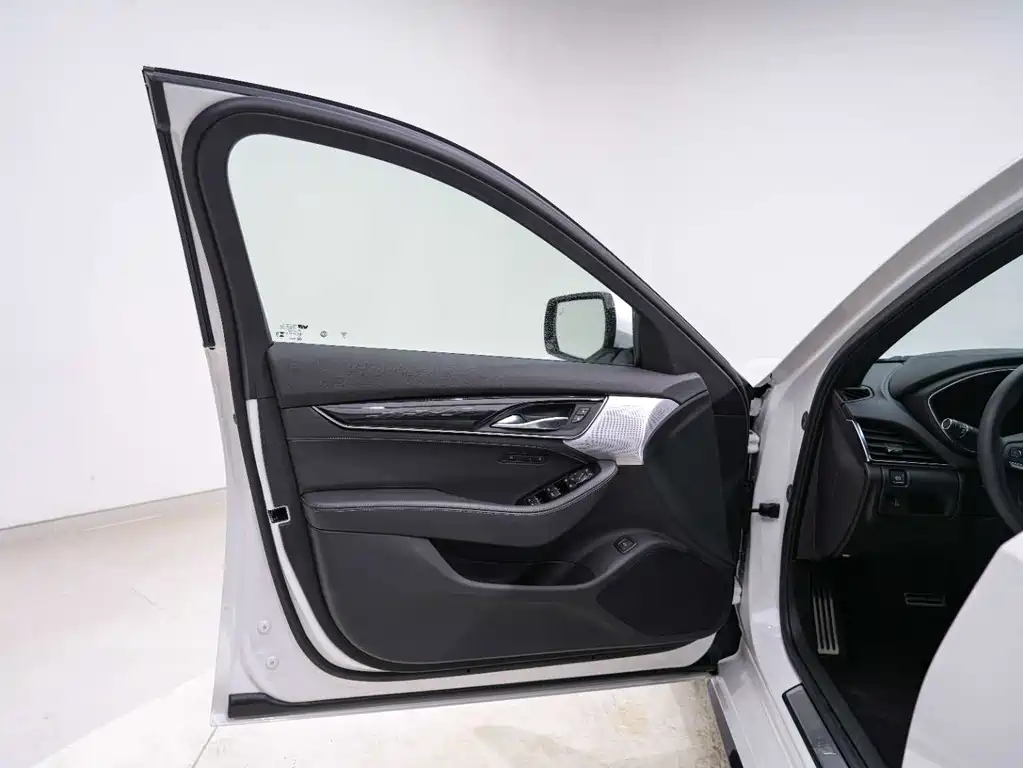 Cadillac CT5 2023 28T Premium Model купить на сайте DeffCars