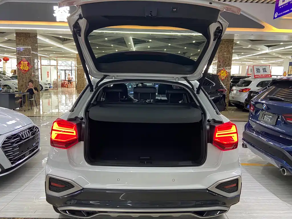 Audi Q2L 2022 35 TFSI Enterprising and Elegant Model купить на сайте DeffCars