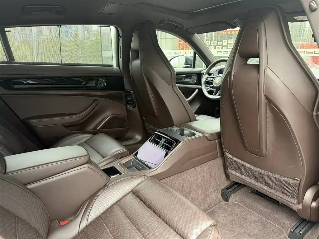 Panamera New Energy 2024 Panamera 4 E-Hybrid Executive Extended Edition 2.9T купить на сайте DeffCars