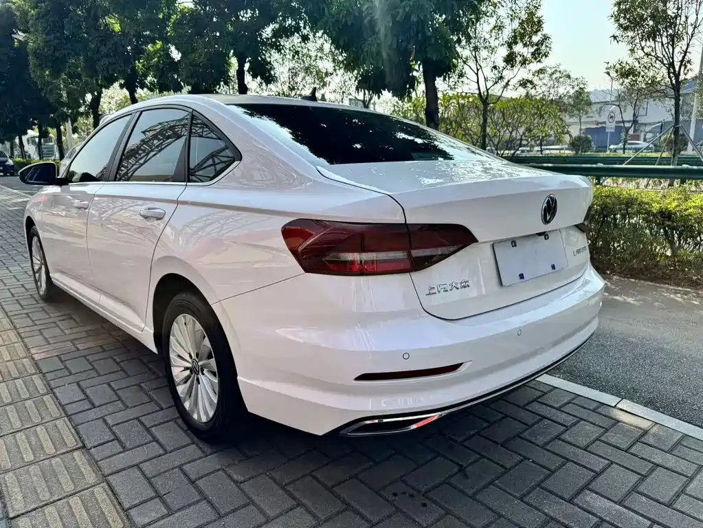 Lavida 2022 1.5L automatic vision version купить на сайте DeffCars