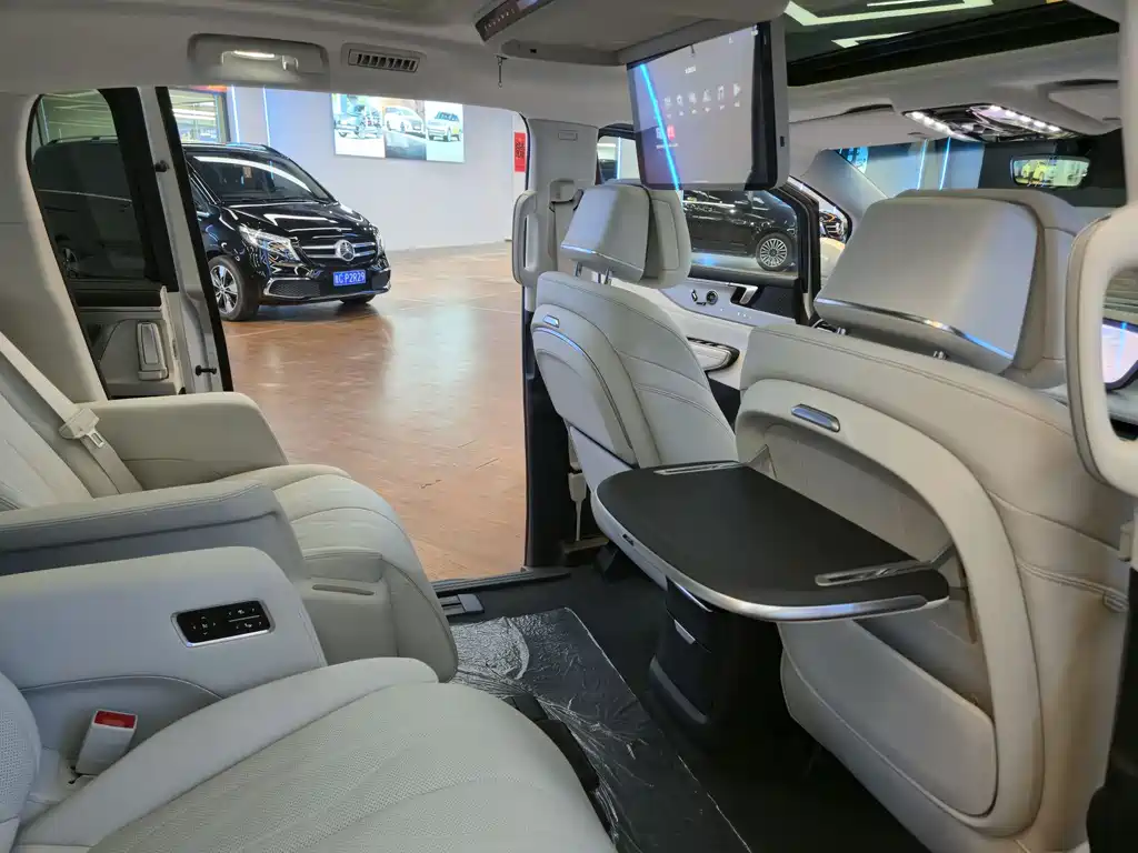 Buick GL8 New Energy 2024 Lu Zun Luxury Edition 7 seats купить на сайте DeffCars