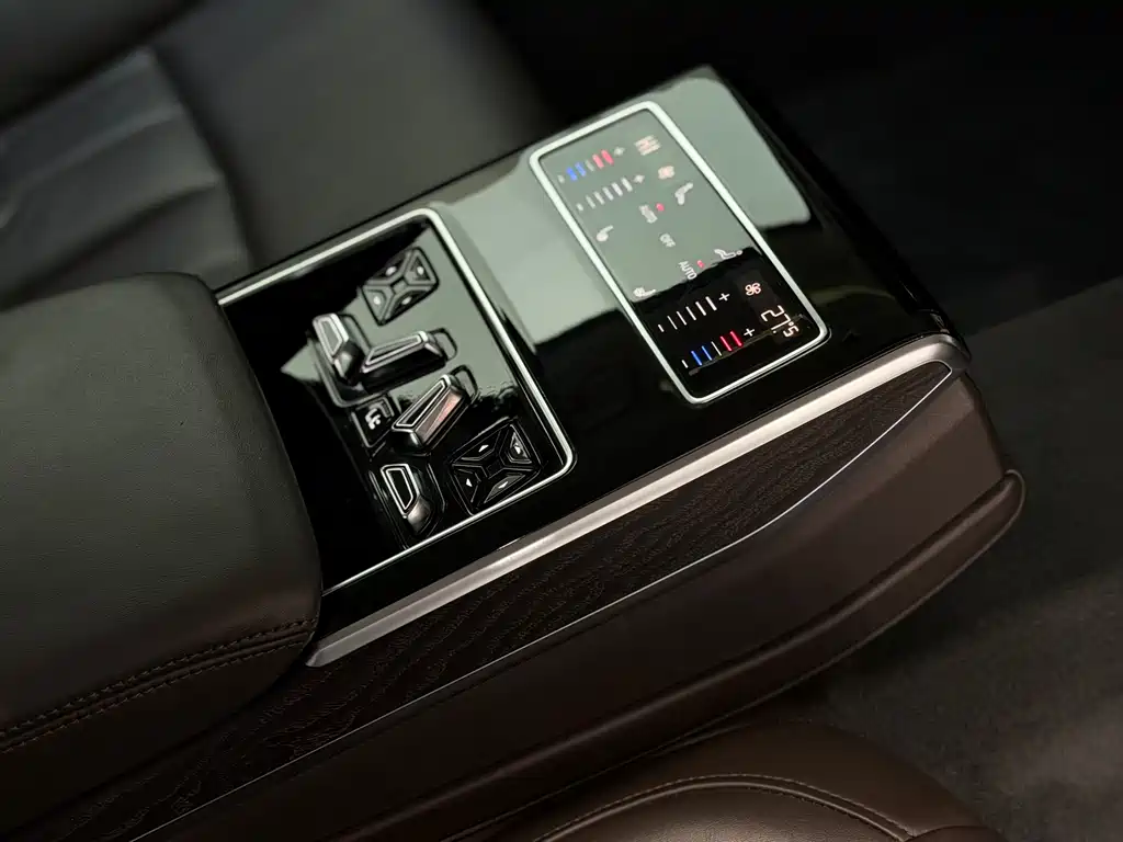 Audi A8 2019 Plus A8L 50 TFSI quattro comfort type купить на сайте DeffCars