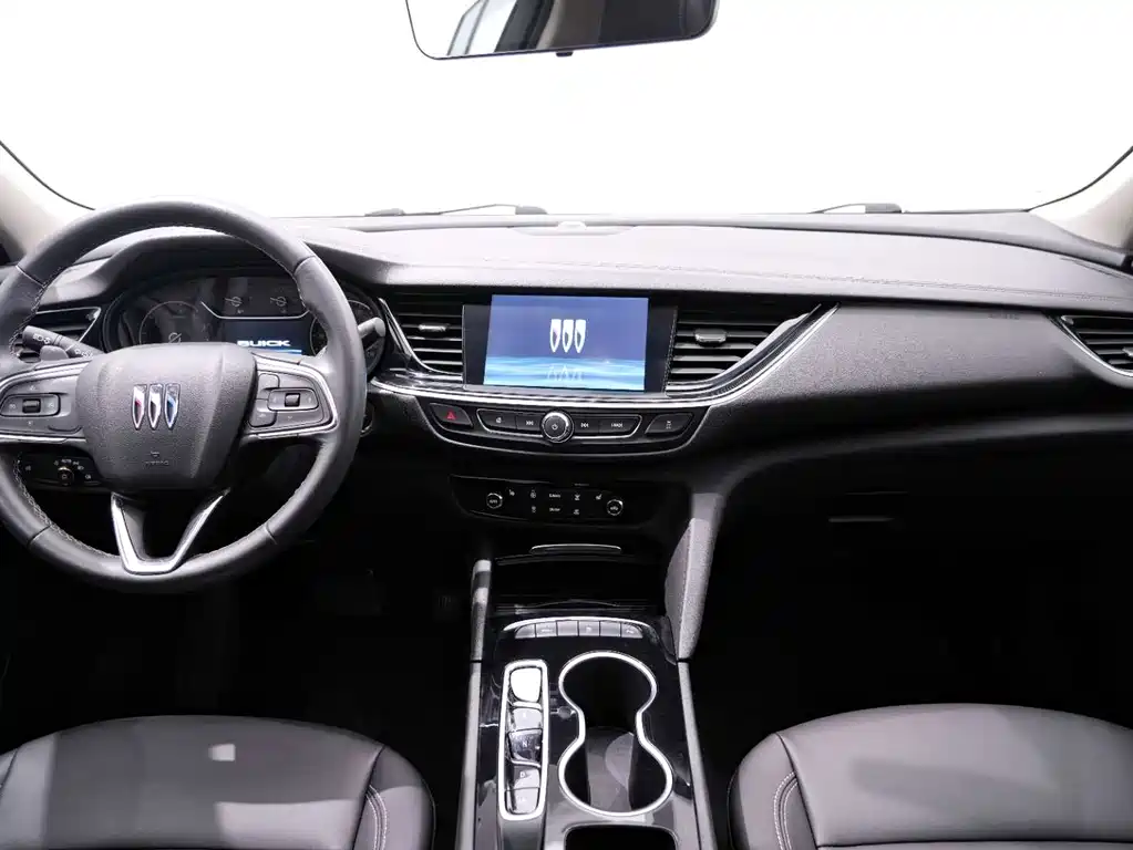 Regal 2024 25T Super Edition купить на сайте DeffCars
