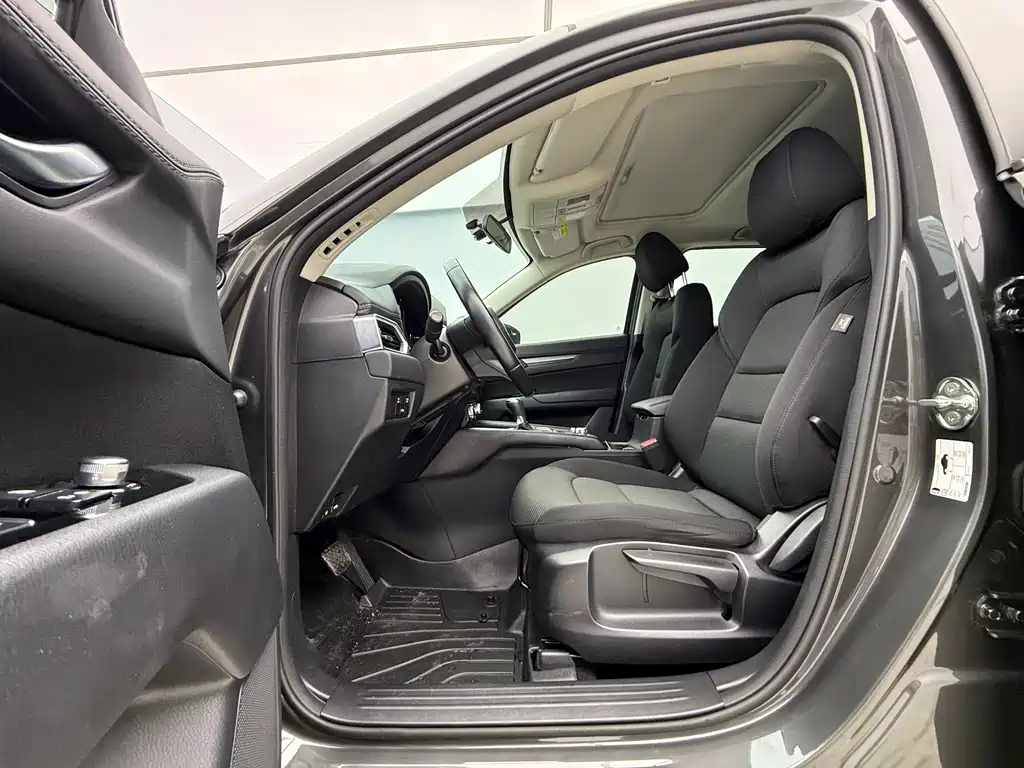 Mazda CX-5 2022 2.0L automatic two-wheel drive smart model купить на сайте DeffCars
