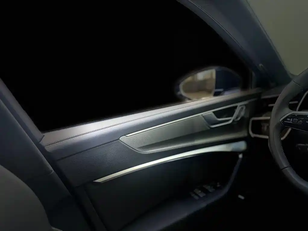 Audi A6L 2025 40 TFSI luxury and dynamic model купить на сайте DeffCars