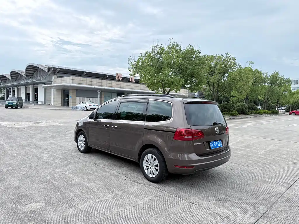 Sharan 2013 2.0TSI Comfort Edition купить на сайте DeffCars