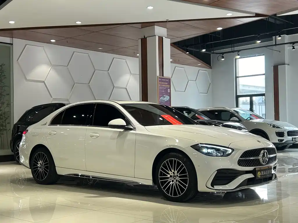 Mercedes-Benz C-Class 2023 facelift C 200 L sports version купить на сайте DeffCars