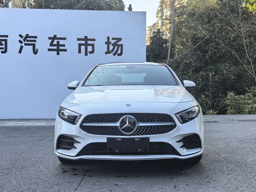 Mercedes-Benz A-Class 2020 Facelift A 200 L Sports Sedan Fashionable купить на сайте DeffCars