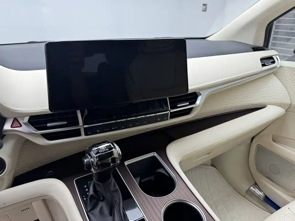 Grevia 2024 2.5L Hybrid Comfort Edition купить на сайте DeffCars