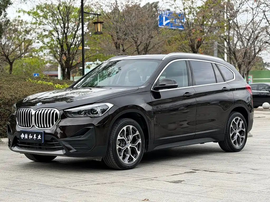 BMW X1 2022 sDrive25Li Leading Model купить на сайте DeffCars