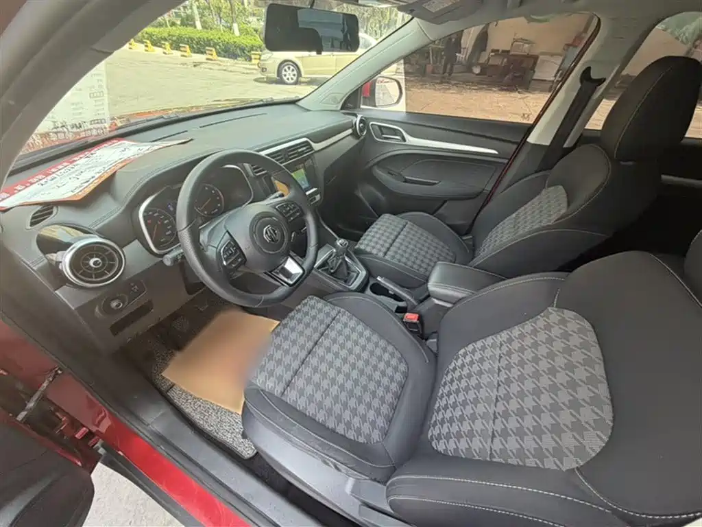 MG ZS 2020, the world’s million-selling model, 1.5L manual comfort version купить на сайте DeffCars