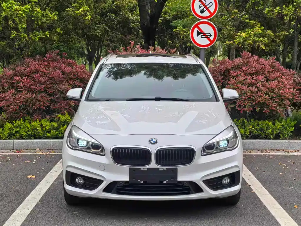 BMW 2 Series Touring 2016 220i Leading Model купить на сайте DeffCars