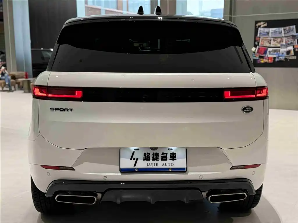 Range Rover Sport 2024 400PS Model Edition купить на сайте DeffCars