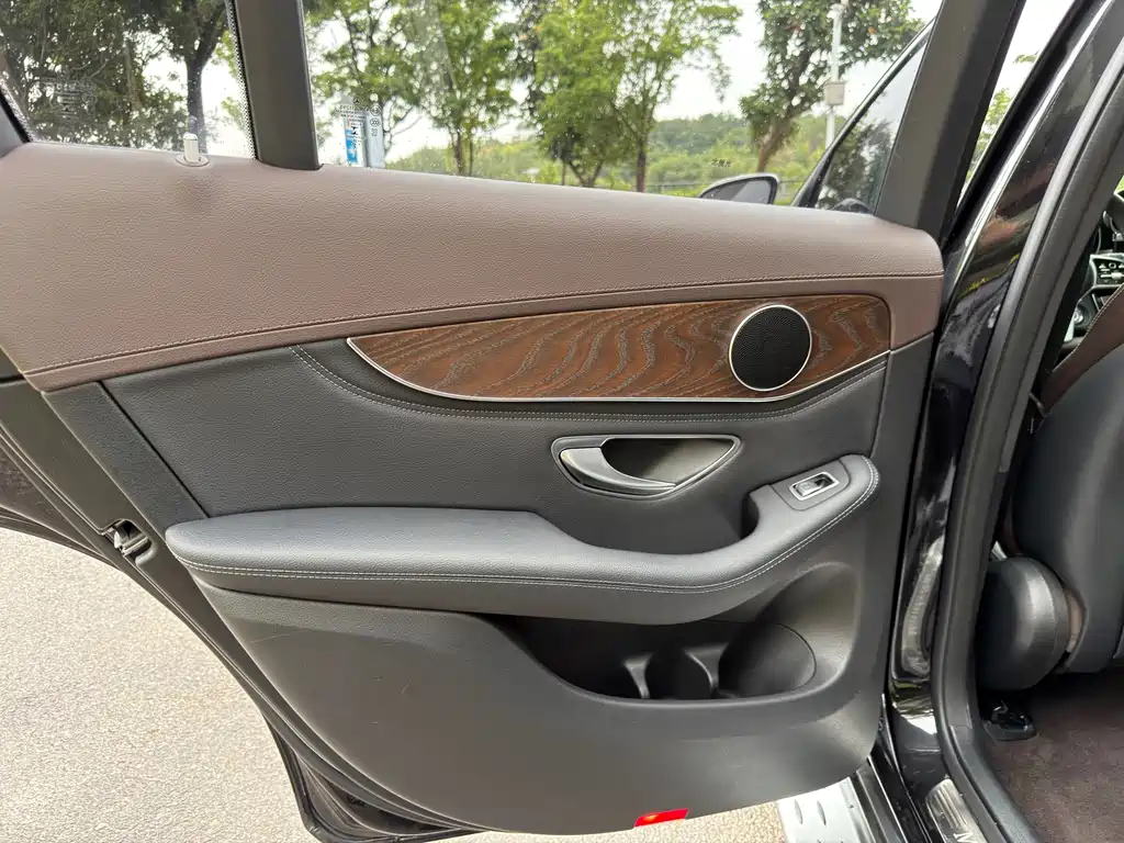 Mercedes-Benz GLC 2020 facelift GLC 300 L 4MATIC dynamic купить на сайте DeffCars
