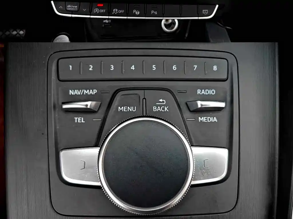 Audi A4L 2019 40 TFSI Fashion Type National VI купить на сайте DeffCars