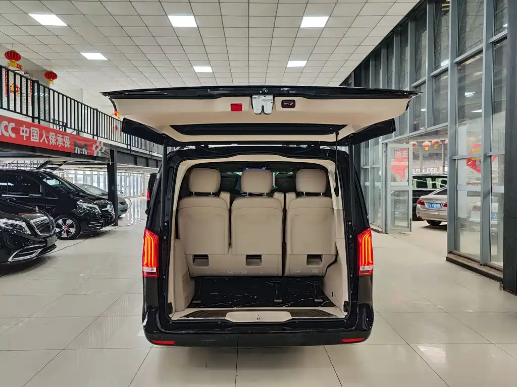 Mercedes-Benz V-Class 2022 V 260 Premium Edition купить на сайте DeffCars