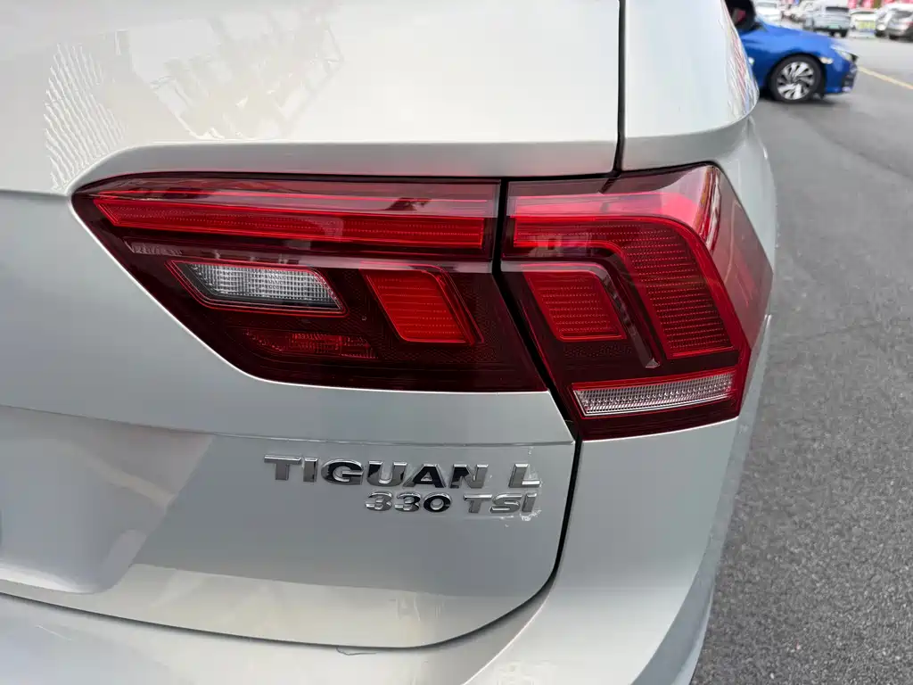 Tiguan L 2019 330TSI automatic two-wheel drive fashion version National VI купить на сайте DeffCars