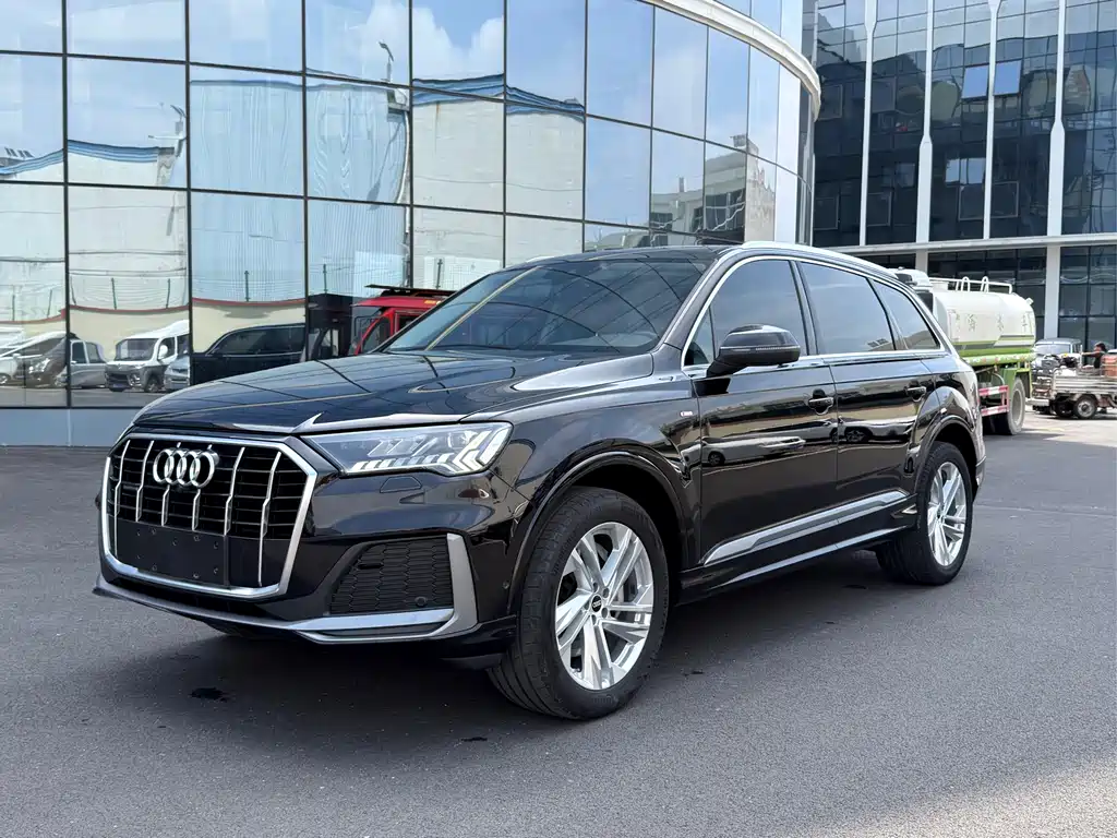 Audi Q7 2021 45 TFSI quattro S line sports купить на сайте DeffCars