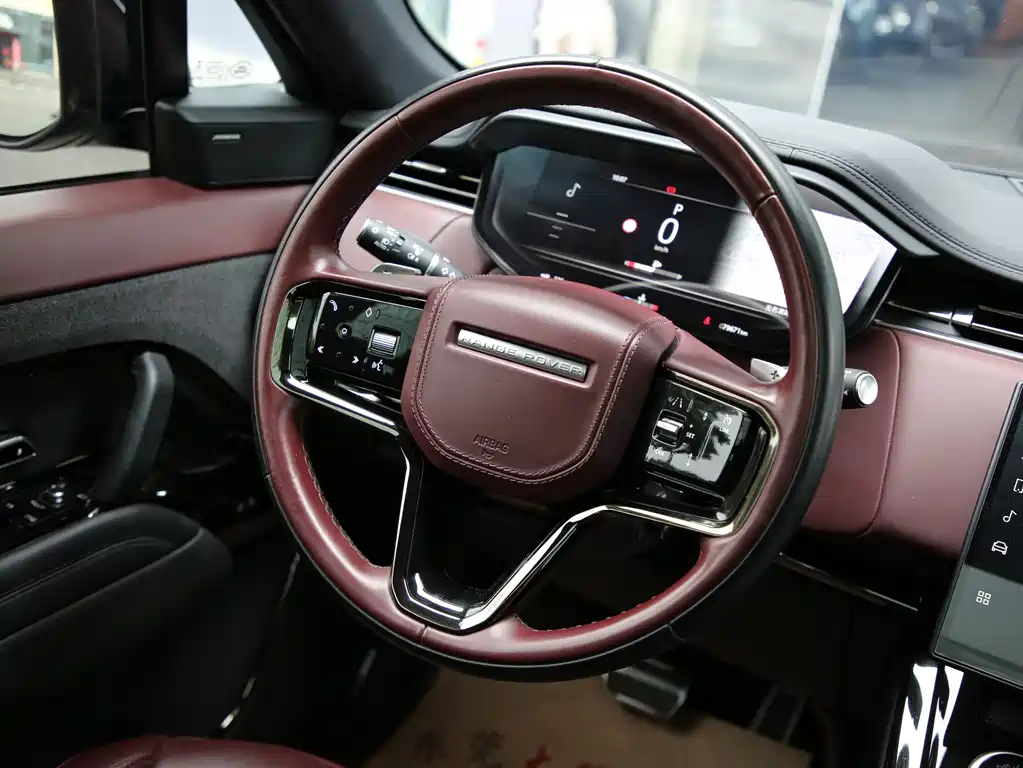 Range Rover Sport 2023 400PS Dynamic SE купить на сайте DeffCars